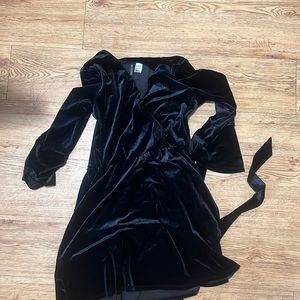 Black velvet dress